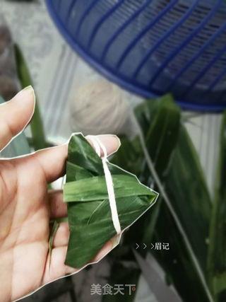 怎样包三角粽子视频,轻松学会三角粽子的包法与技巧